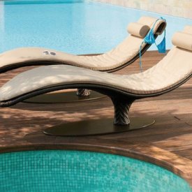 Luxury Rattan furniture Sun loungers (Hotel Stock – Set of x10)